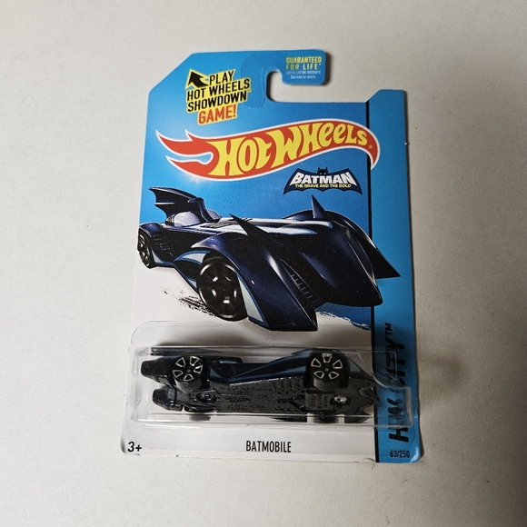 Hot Wheels Batmobile Toy Car - Blue‎ - Picture 1 of 5